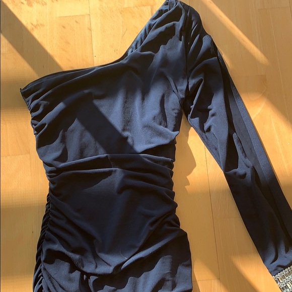 One shoulder dress - Picture 3 of 5